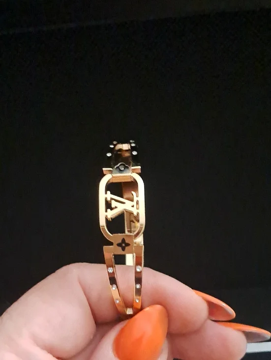 Fashion Jewelry Gold Tone Bracelet with Black Accents - Picture 2 of 4